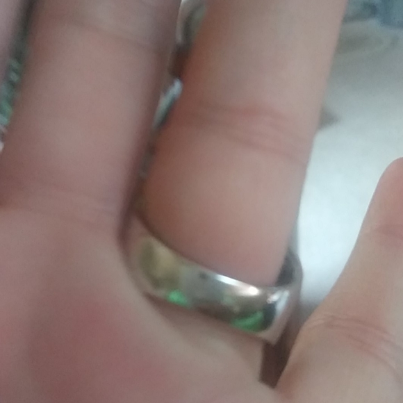 Ring - Picture 2 of 3